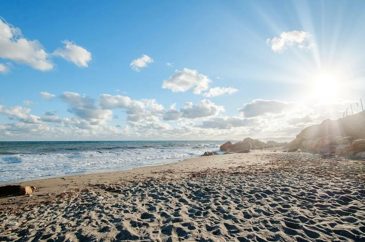 Luxury Apartment Frontal Beach In Doncella Beach Estepona Spain